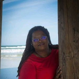 Meet your Posher, Camille